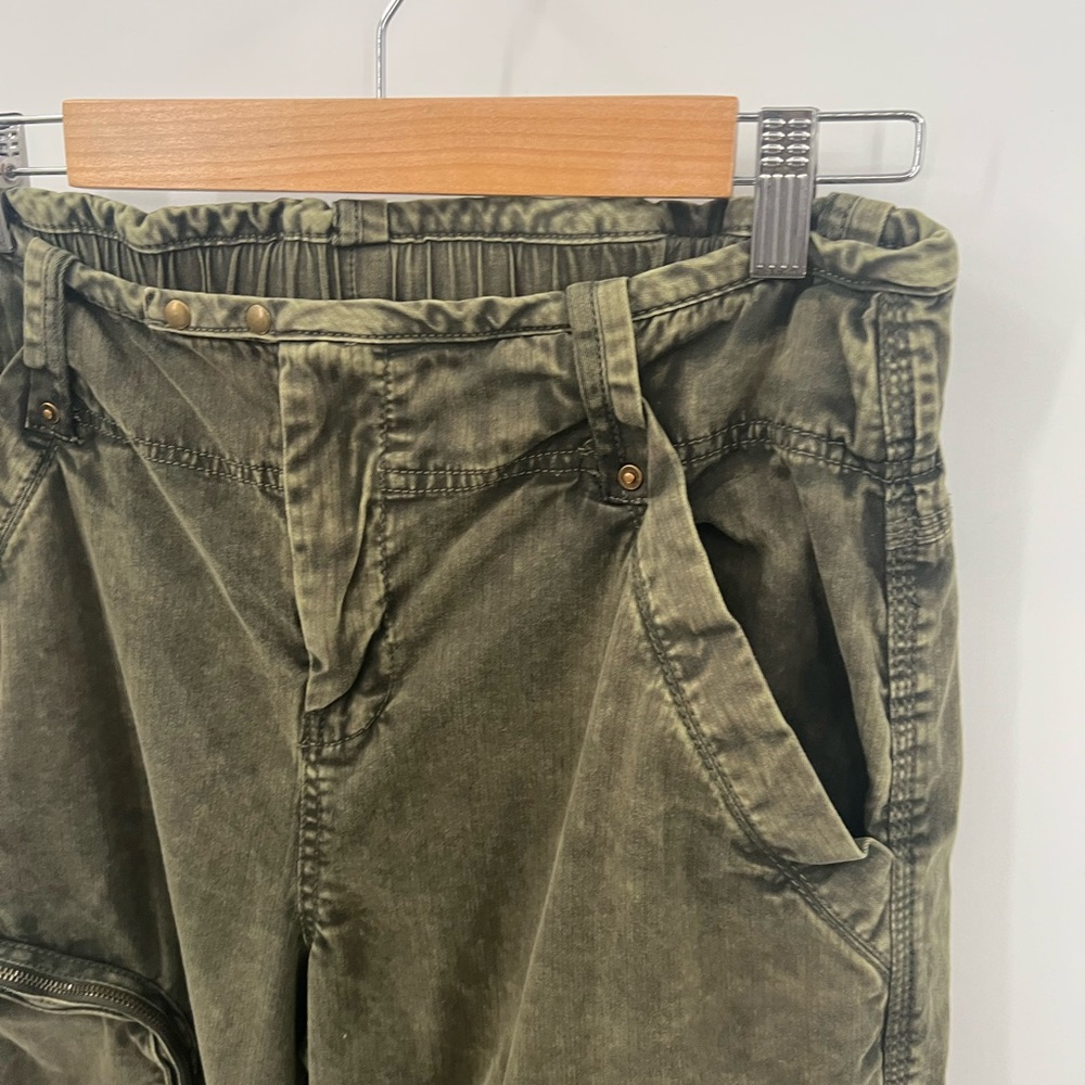 Free People Can’t Compare Slouch Pants Olive Cargo Pants - Picture 4 of 14